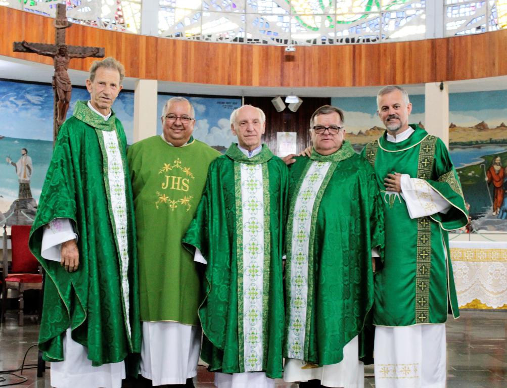 Missa Solene de Despedida Padre Jorge