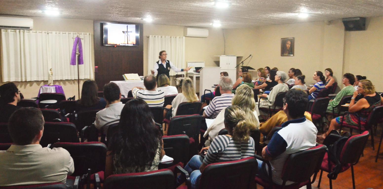 Formação para Catequistas de 1ª Eucaristia, Crisma e Batismo